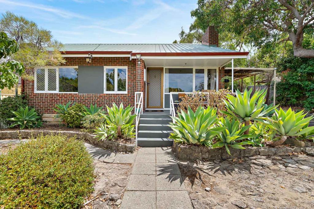 20 Cordelia Ave, Coolbellup, WA 6163