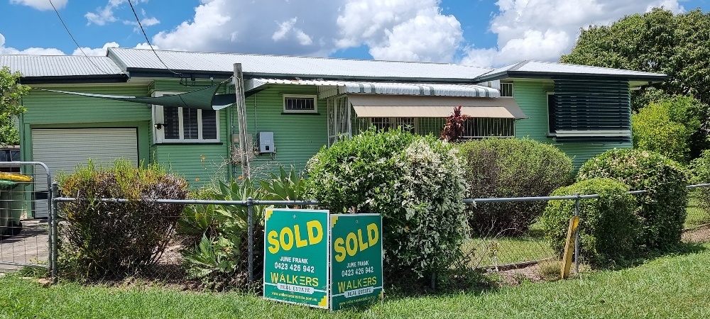 4 Leigh St, Eastern Heights, QLD 4305