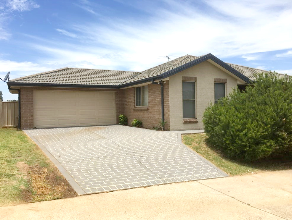 35 Devon St, Greta, NSW 2334