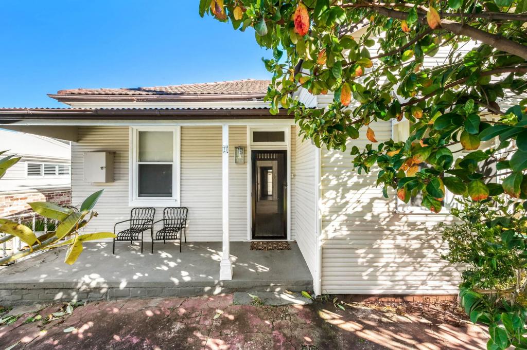 27 Tighes Tce, Tighes Hill, NSW 2297