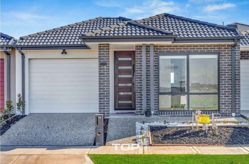 13 Tines Way, Clyde North, VIC 3978
