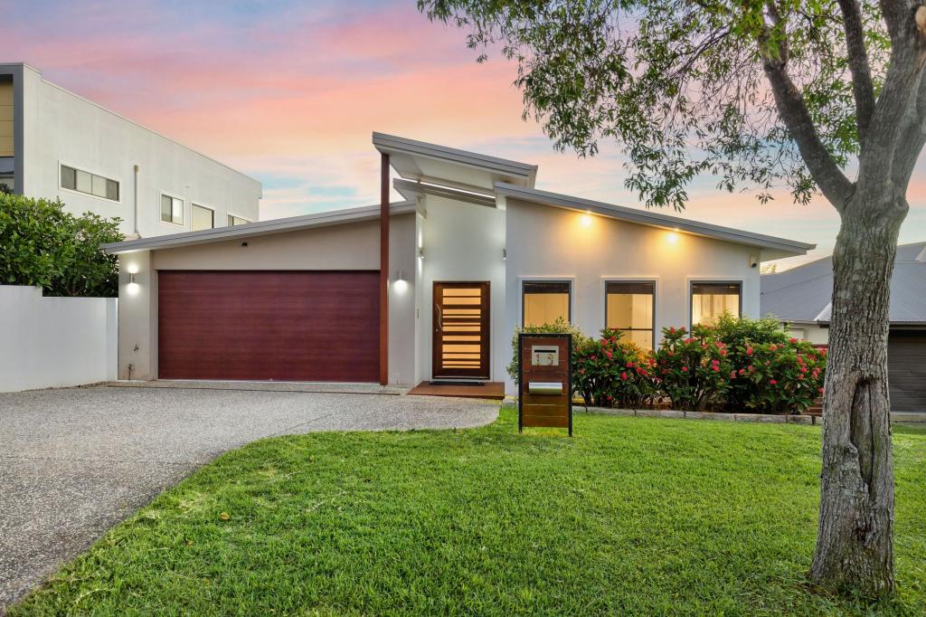 19 Birkenhead Pl, Carindale, QLD 4152