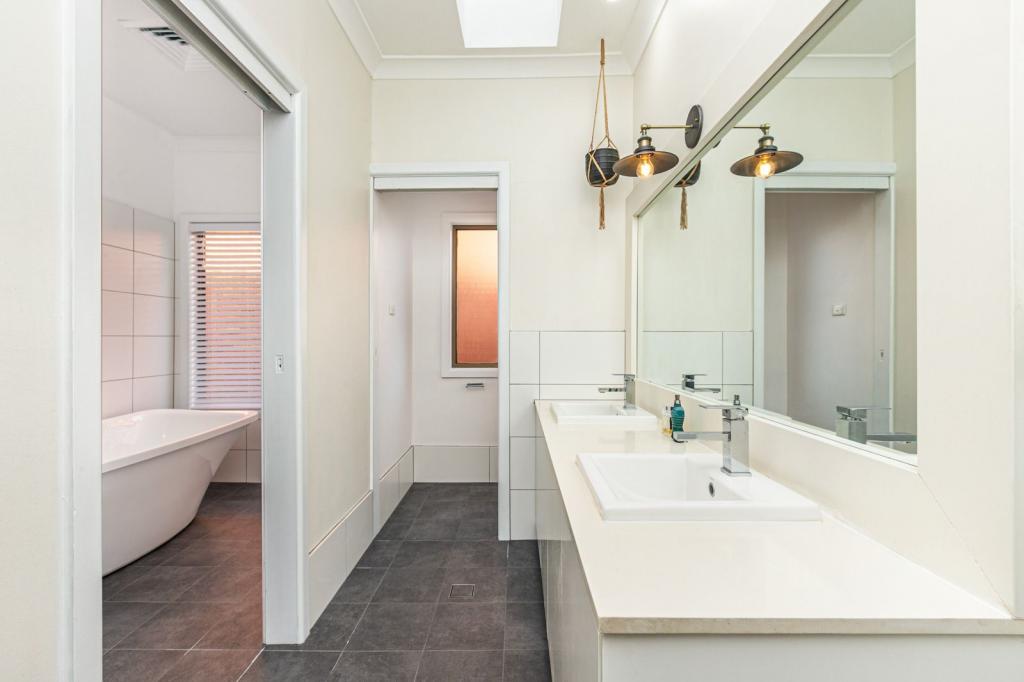 2a Charles St, Baulkham Hills, NSW 2153