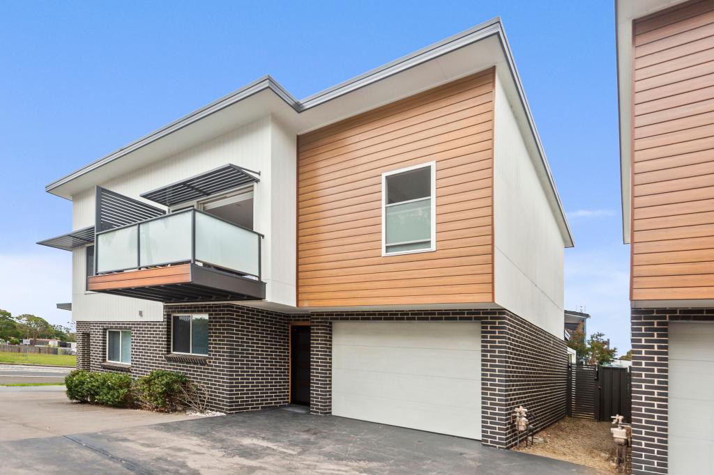 2/243 Tongarra Rd, Albion Park, NSW 2527