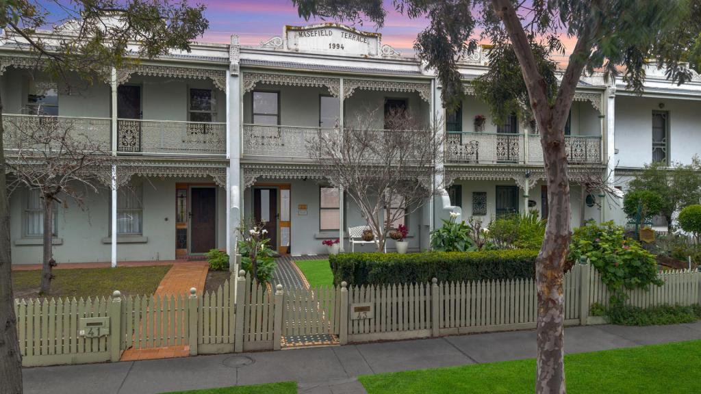 43 ROSSITER AVE, ROXBURGH PARK, VIC 3064