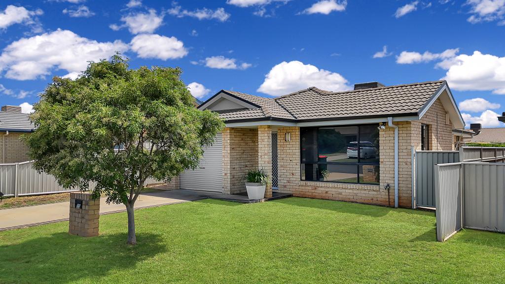 25 Banks St, Westdale, NSW 2340