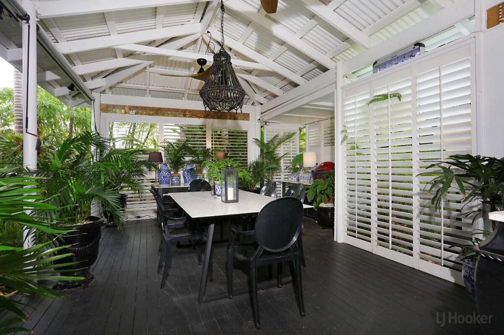 1/374 Pine Ridge Rd, Coombabah, QLD 4216