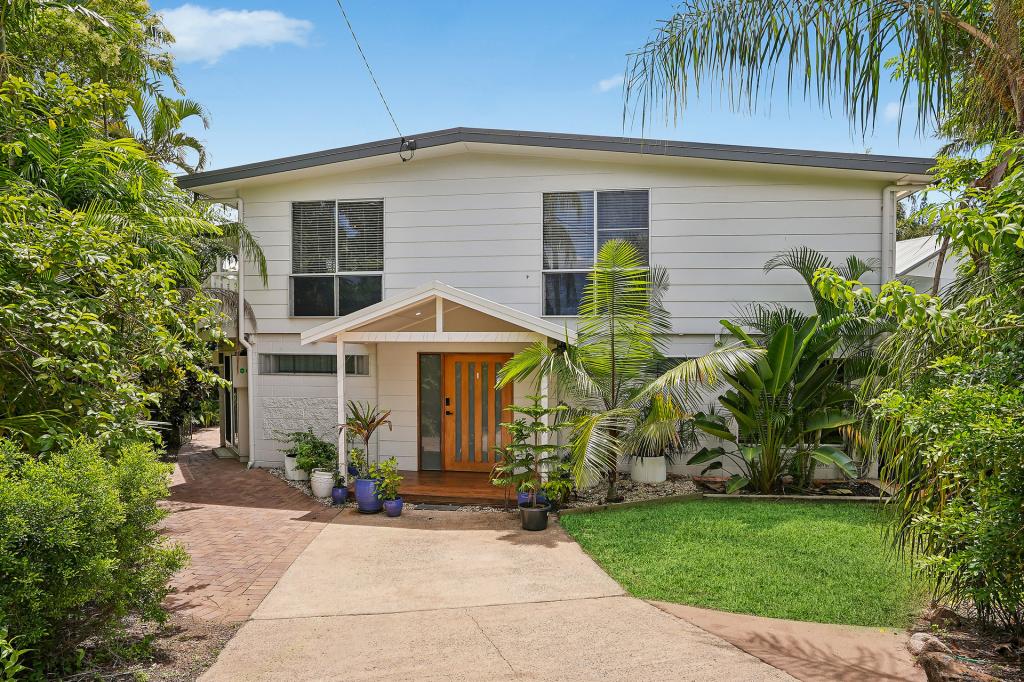 15 Taylor St, Belgian Gardens, QLD 4810
