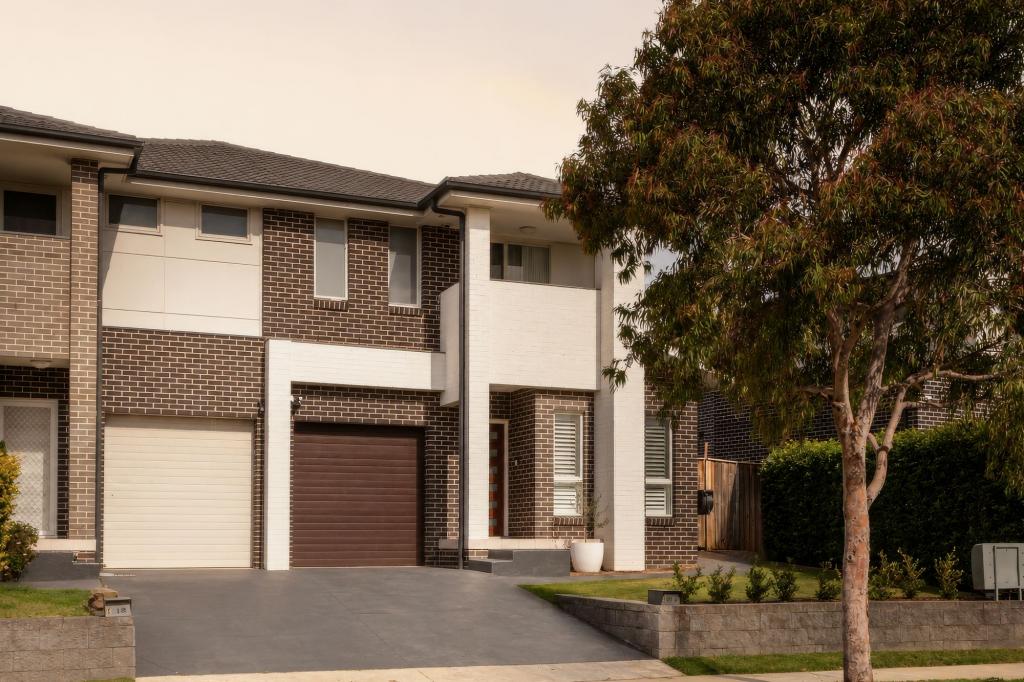 2/18 Angophora Ave, Kingswood, NSW 2747