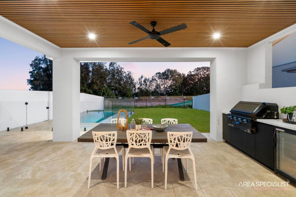 95 Harbour Bvd, Jacobs Well, QLD 4208