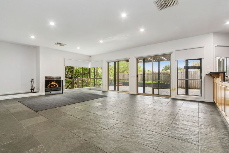 62 Mount Erin Cres, Frankston South, VIC 3199