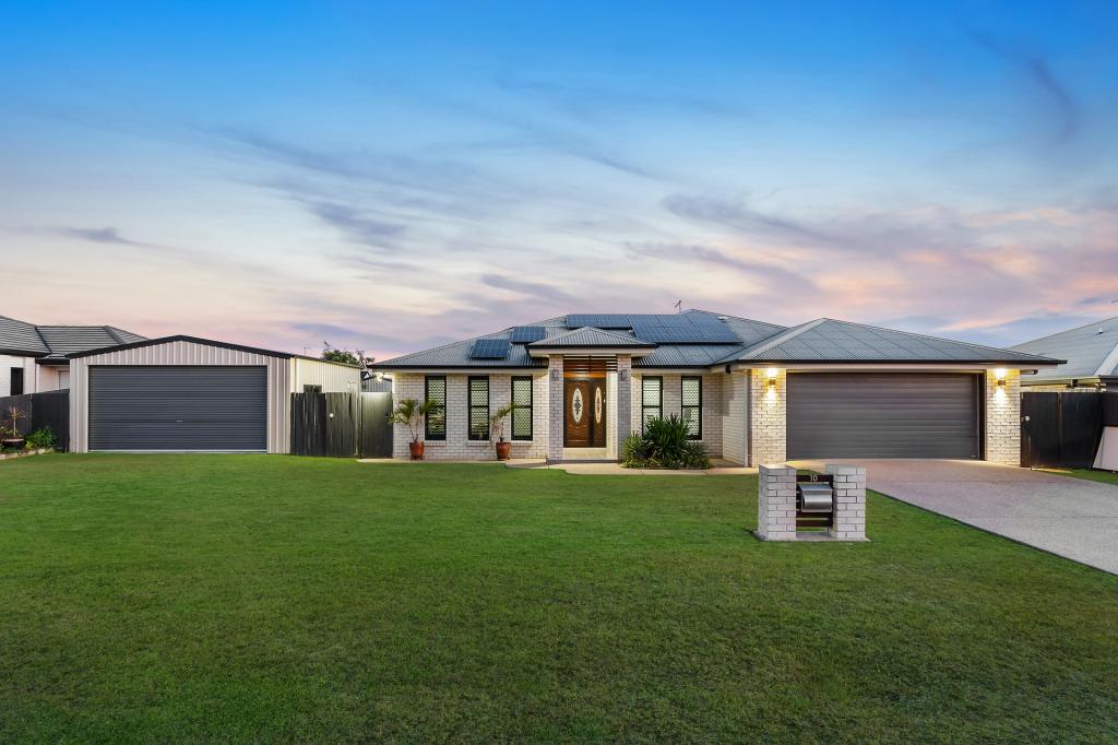 10 BOREE CT, NORMAN GARDENS, QLD 4701