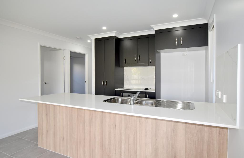 58 Powell Cl, New Auckland, QLD 4680