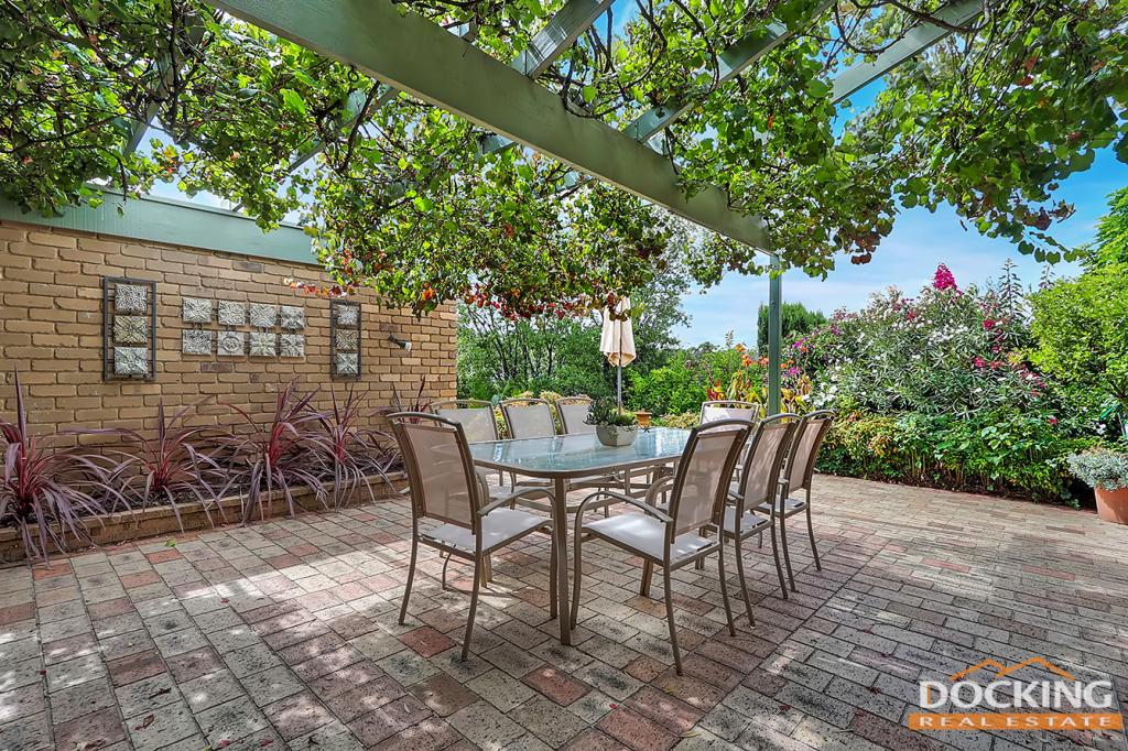 11 TULLIMBAR CCT, VERMONT SOUTH, VIC 3133