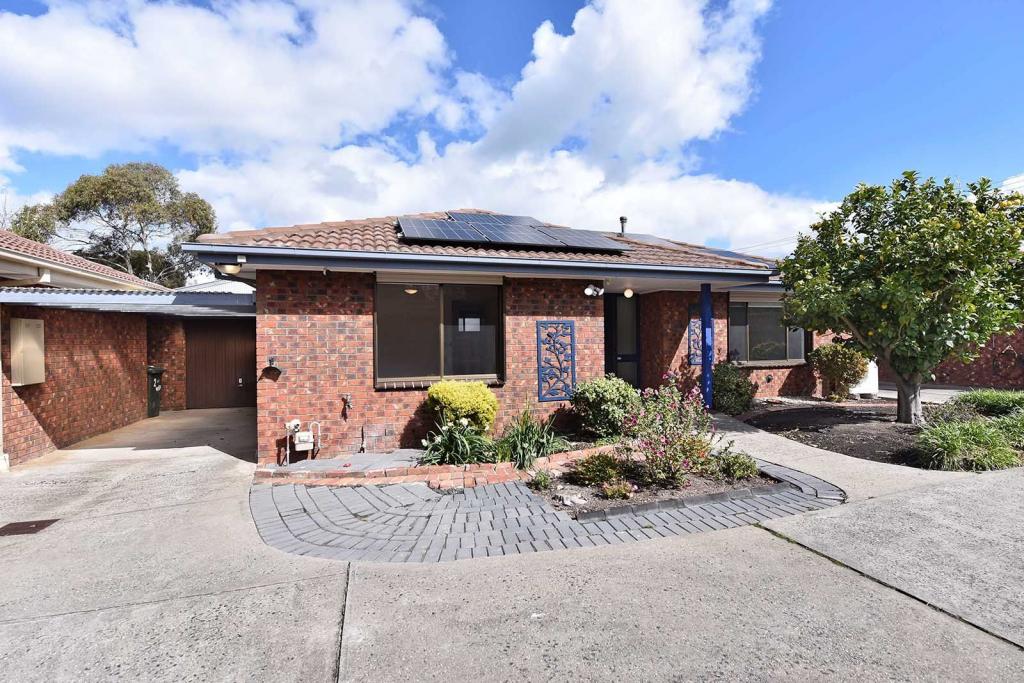 2/63 Pasley St, Sunbury, VIC 3429