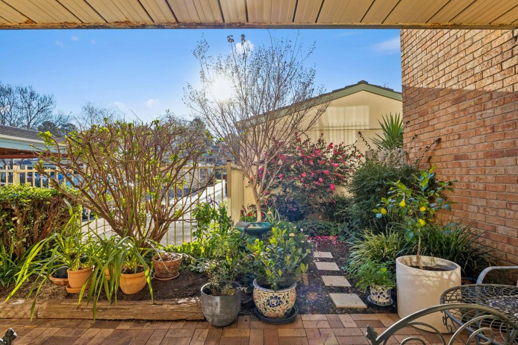 37/42 Jerrabomberra Ave, Narrabundah, ACT 2604