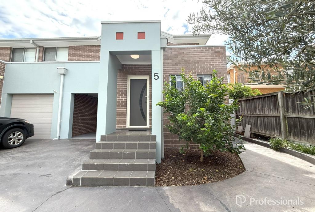 5/32 Northampton Dr, Glenfield, NSW 2167