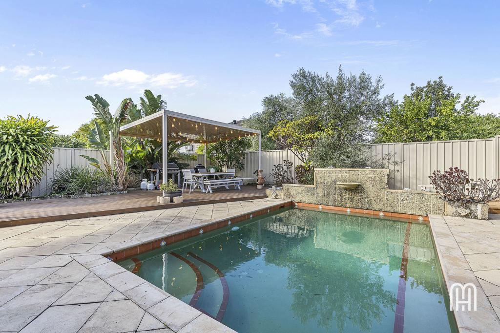 16 LYNTON ST, DOUBLEVIEW, WA 6018