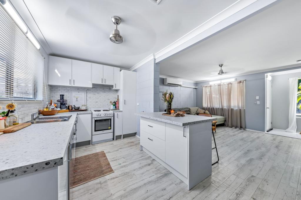 9/9 Salmon St, Cannonvale, QLD 4802