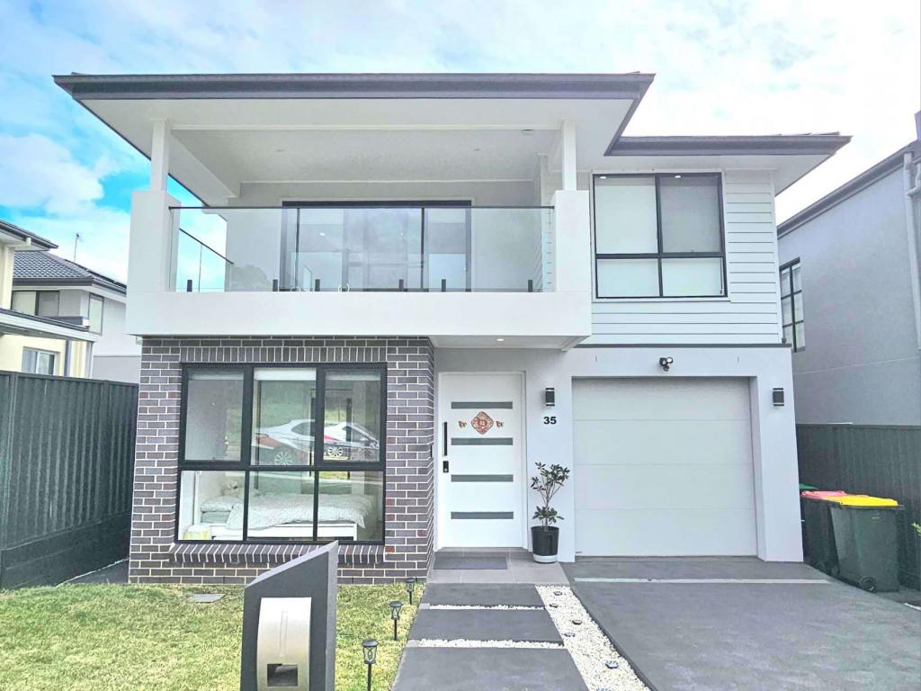 35 STONEMAN ST, ROUSE HILL, NSW 2155