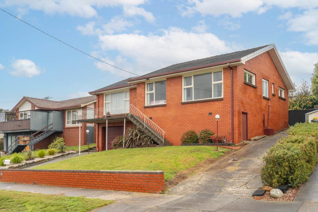 16 Coomera Cres, Miandetta, TAS 7310