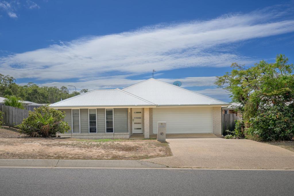 35 IRIS RD, KIRKWOOD, QLD 4680