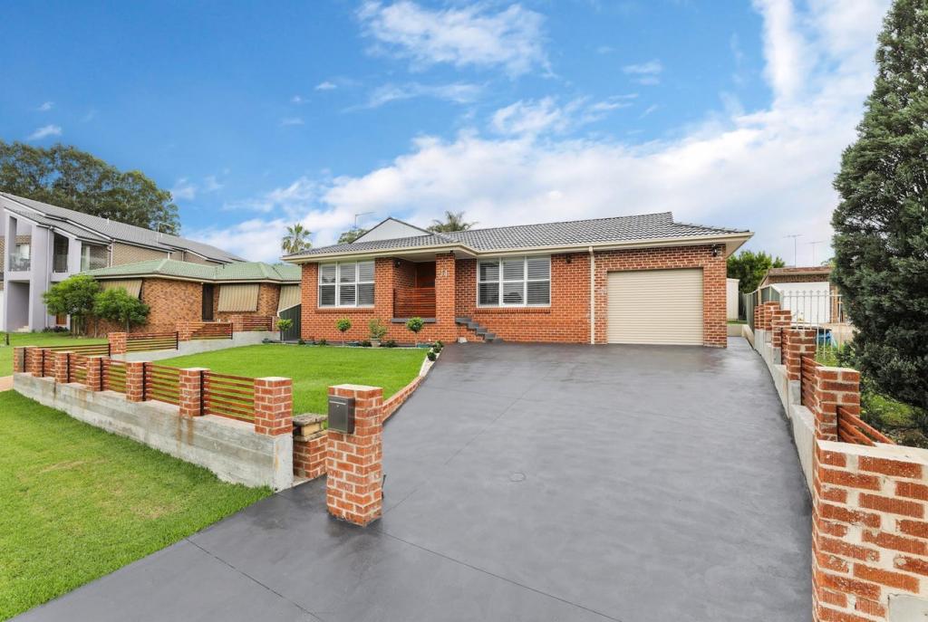 14 Menzies Cct, St Clair, NSW 2759