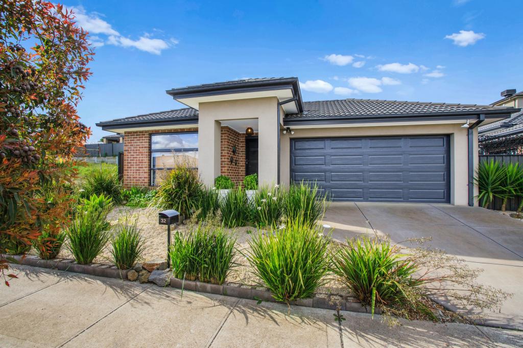 32 St Pauls Tce, Mernda, VIC 3754