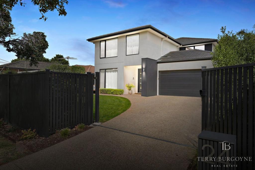 24 LEON AVE, ROSEBUD, VIC 3939