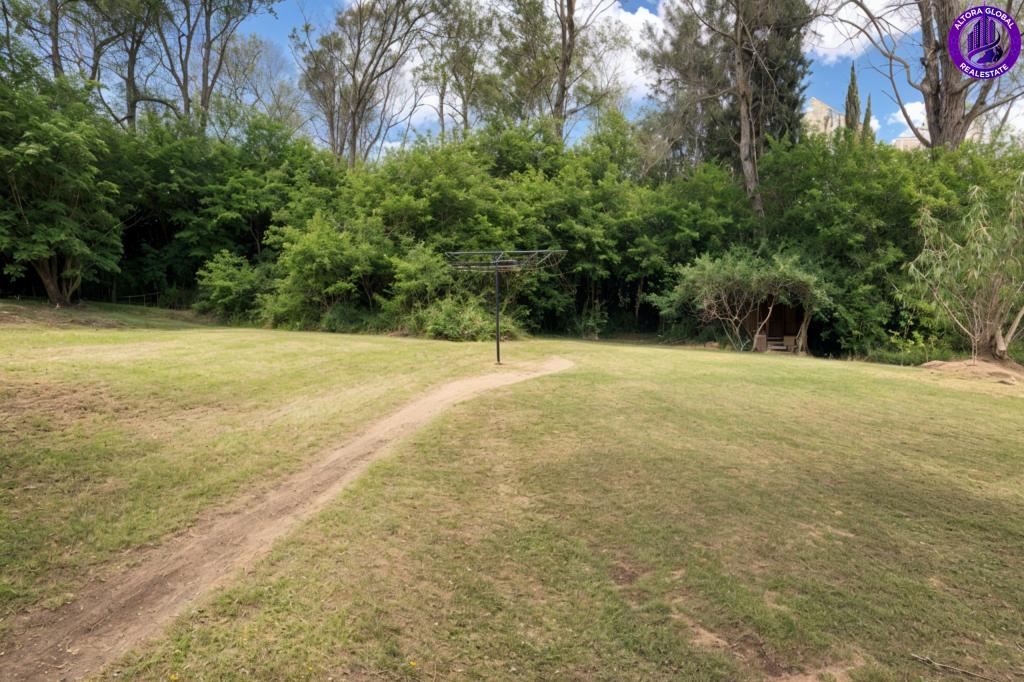 6 South St, Esk, QLD 4312