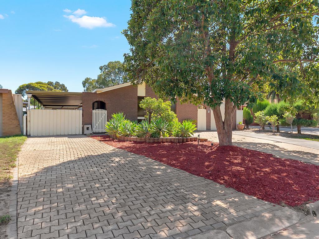 3 St Peters Pl, Salisbury Downs, SA 5108