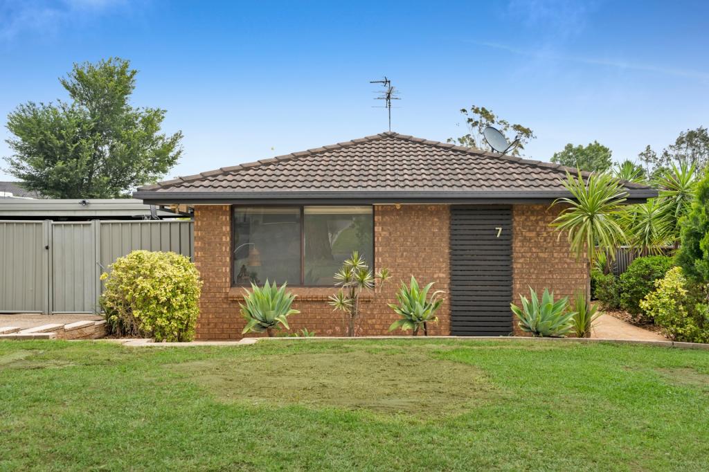 7 Hacking Dr, Narellan Vale, NSW 2567