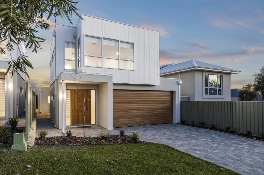 8b Roe Ct, Padbury, WA 6025