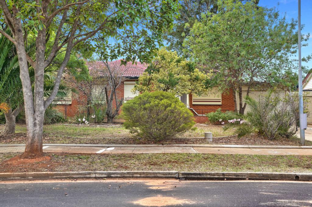 7 Chicklade St, Elizabeth Vale, SA 5112