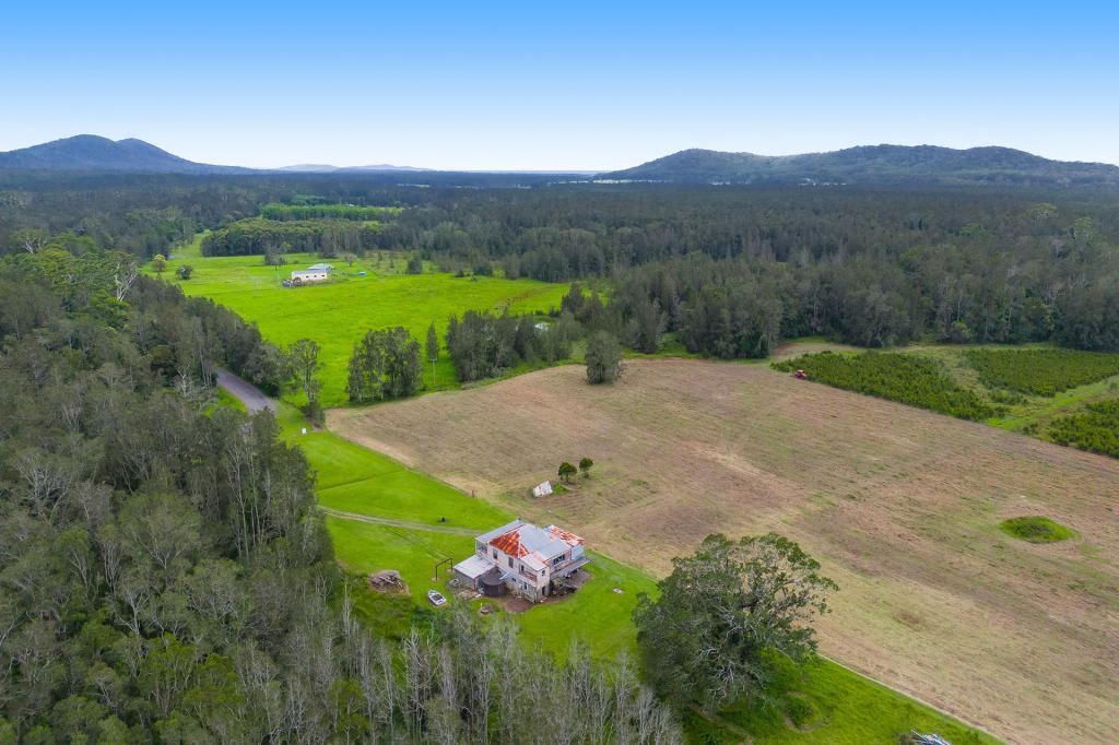 518 Maria River Rd, Crescent Head, NSW 2440