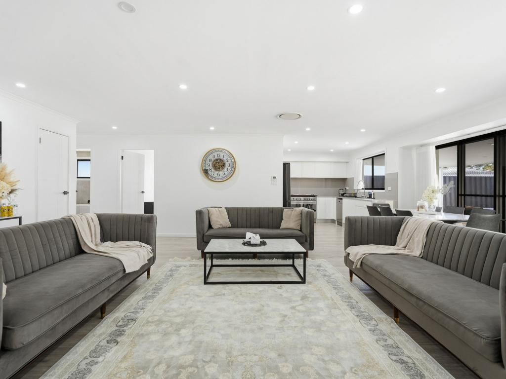 4 Vickers Pl, Raby, NSW 2566