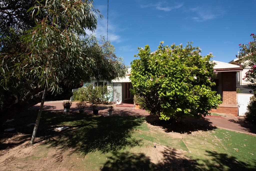 33 Ainsworth St, Geraldton, WA 6530