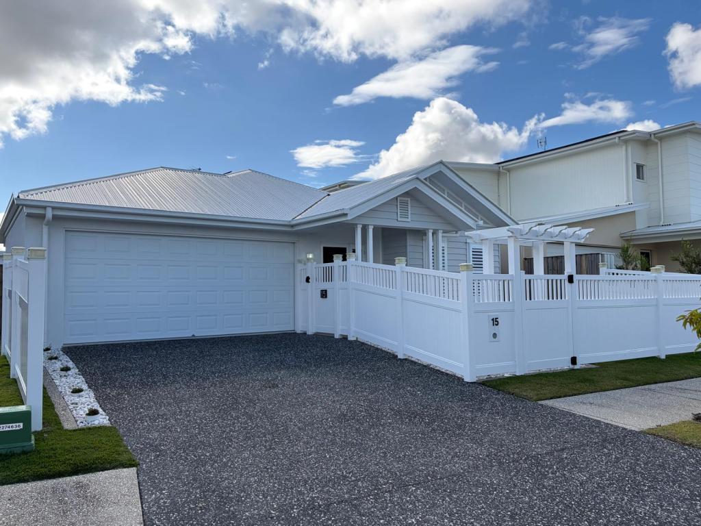 15 Sunflower Cres, Nirimba, QLD 4551