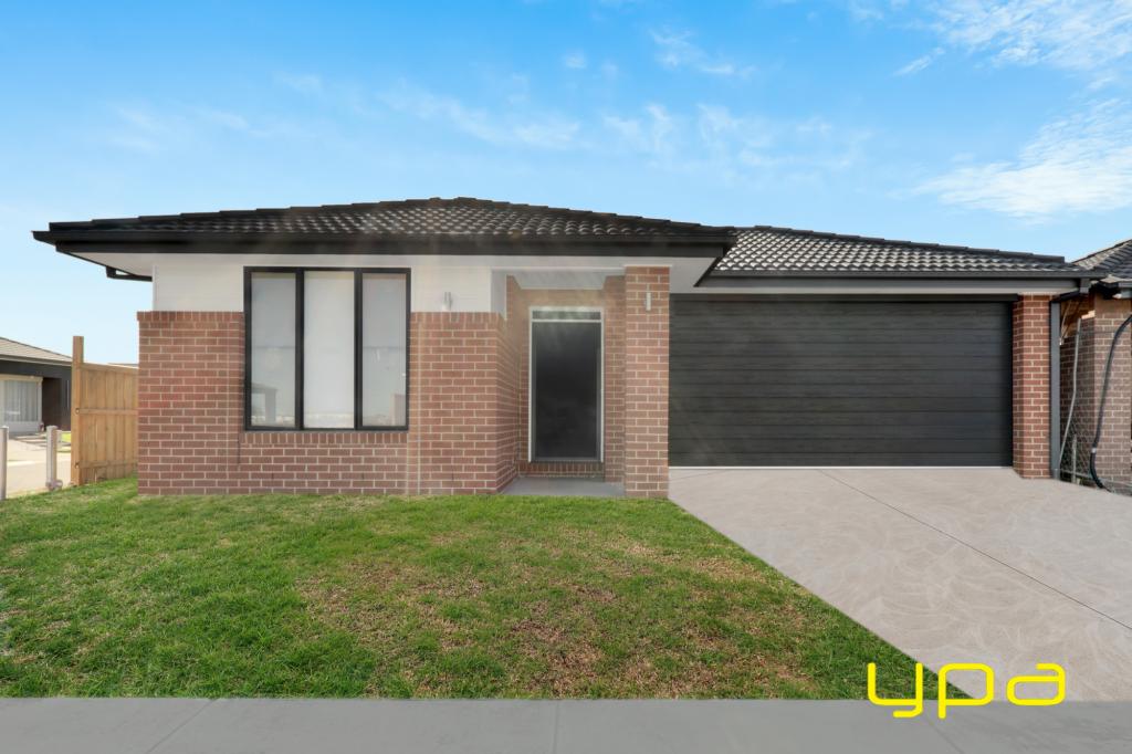 8 Gamon St, Mickleham, VIC 3064