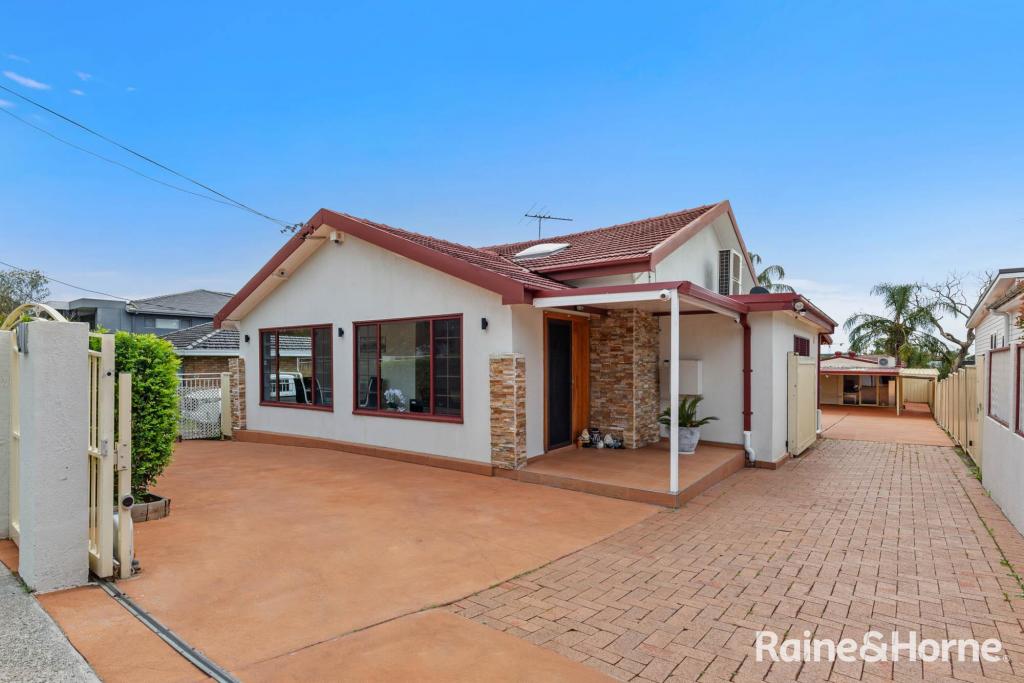 99 Moorefields Rd, Kingsgrove, NSW 2208