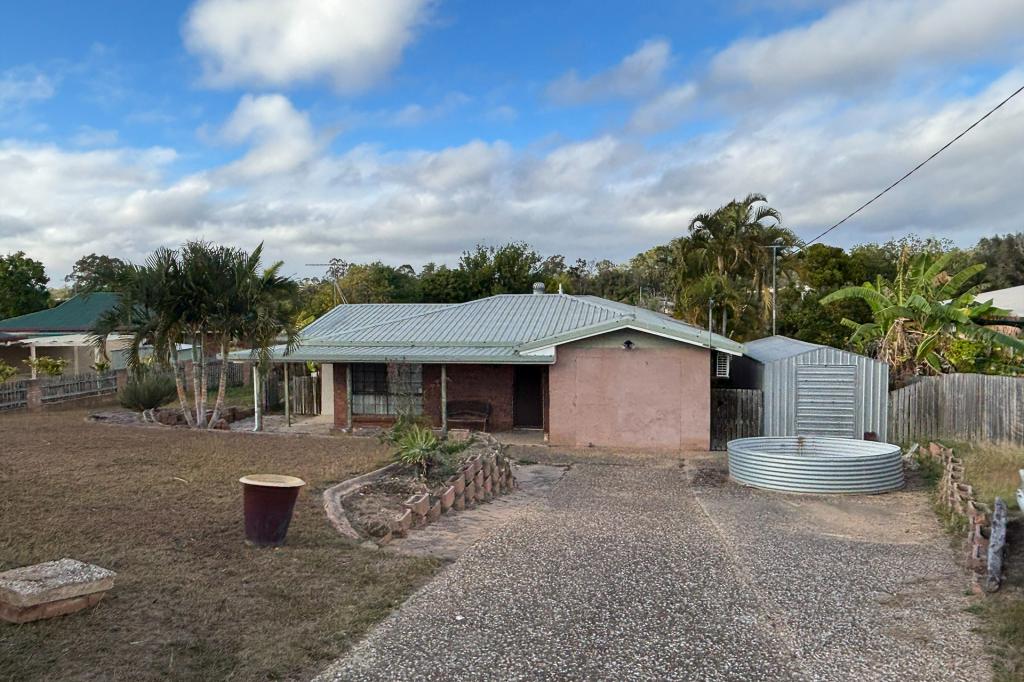 22 Chapman Dr, Clinton, QLD 4680