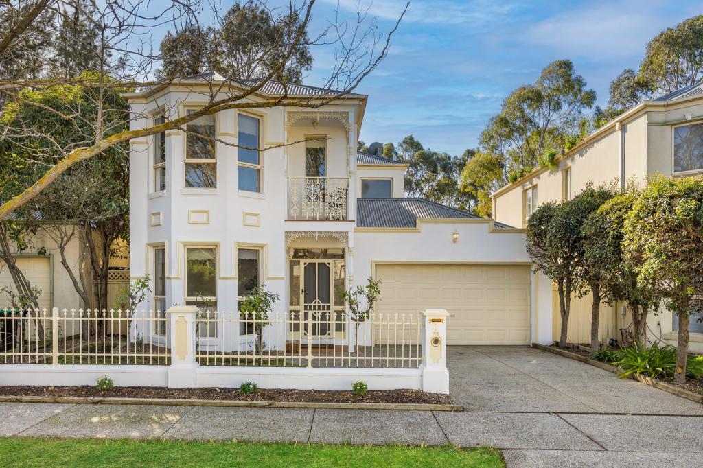 4 Learmonth Ct, Caroline Springs, VIC 3023