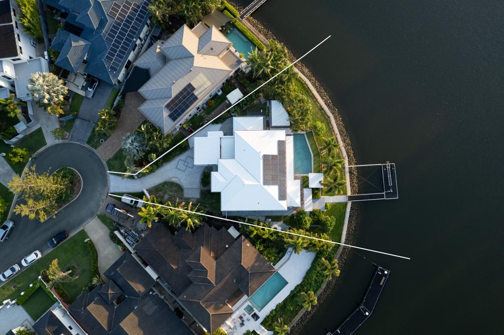 24 Ferrymans Ct, Helensvale, QLD 4212