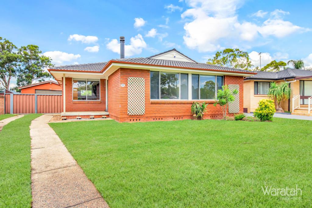 33 Fuchsia Cres, Quakers Hill, NSW 2763