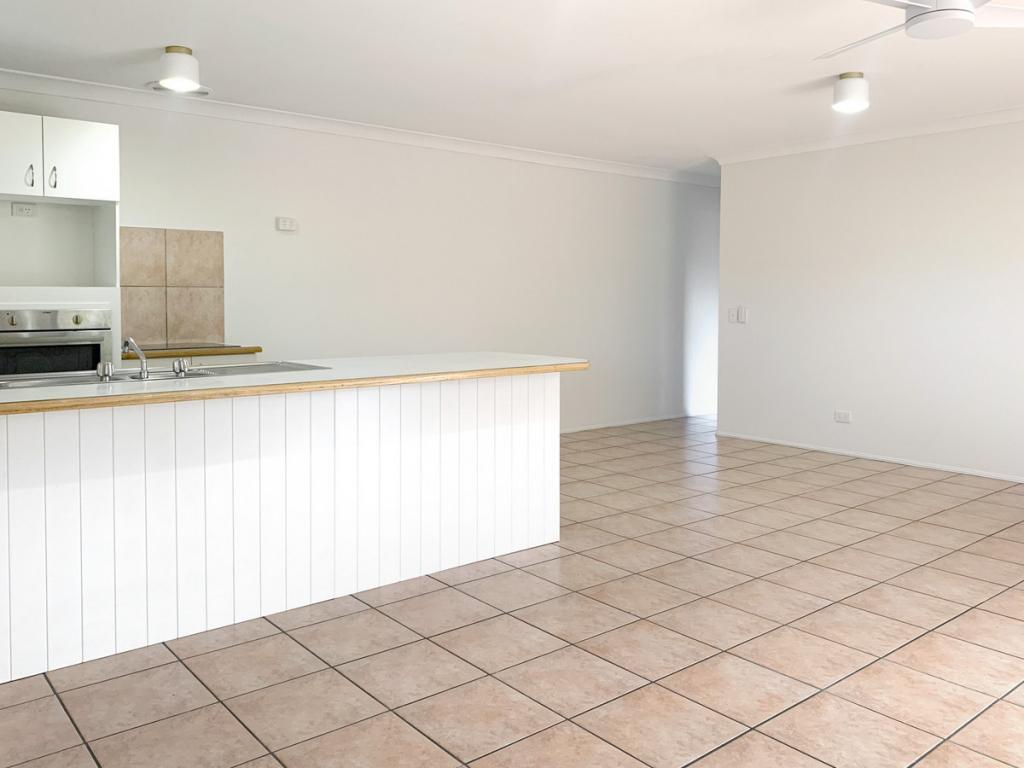 1/4 Felicia Ct, Burleigh Waters, QLD 4220