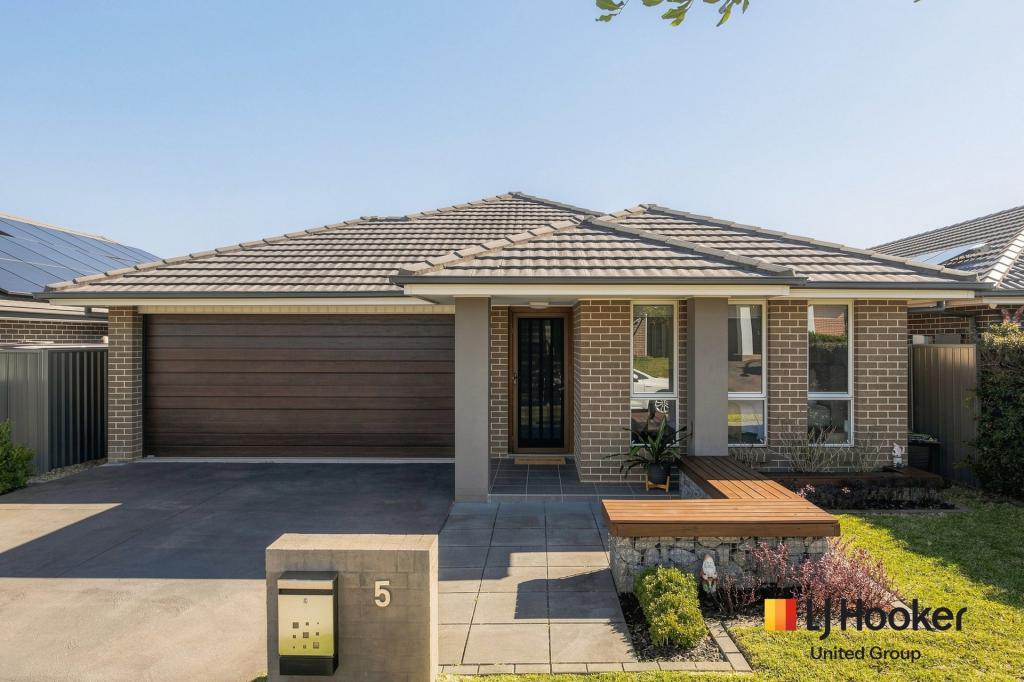5 Myall St, Gregory Hills, NSW 2557