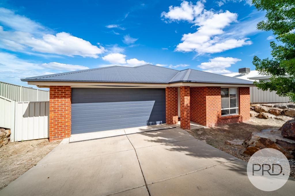 5 Sunvale Cres, Estella, NSW 2650