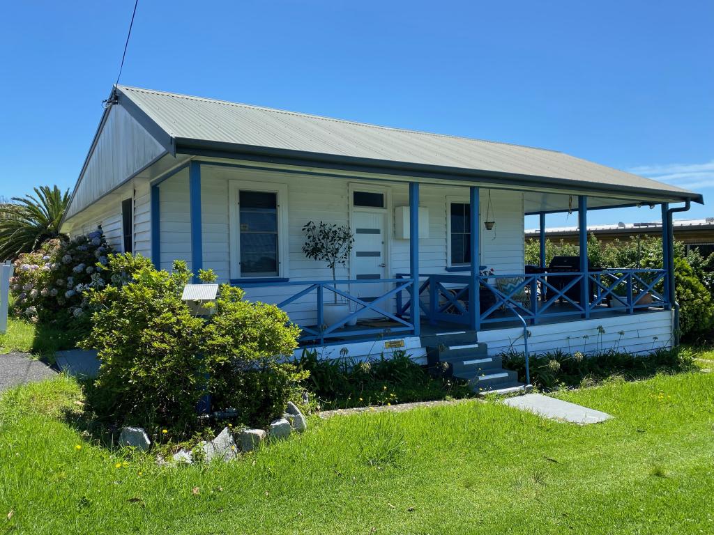 132 WAGONGA ST, NAROOMA, NSW 2546