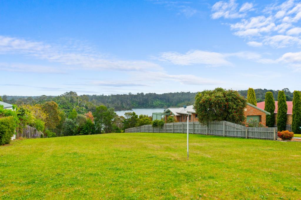 18 THE BALCONY, LAKES ENTRANCE, VIC 3909