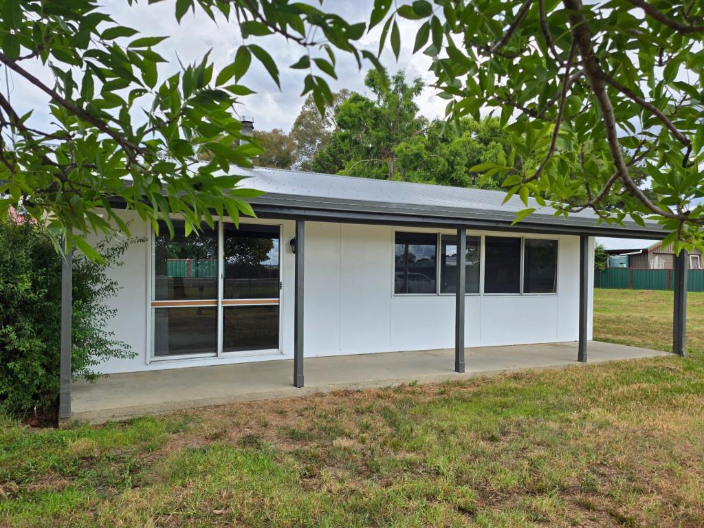 1 BOURKE ST, GLEN INNES, NSW 2370